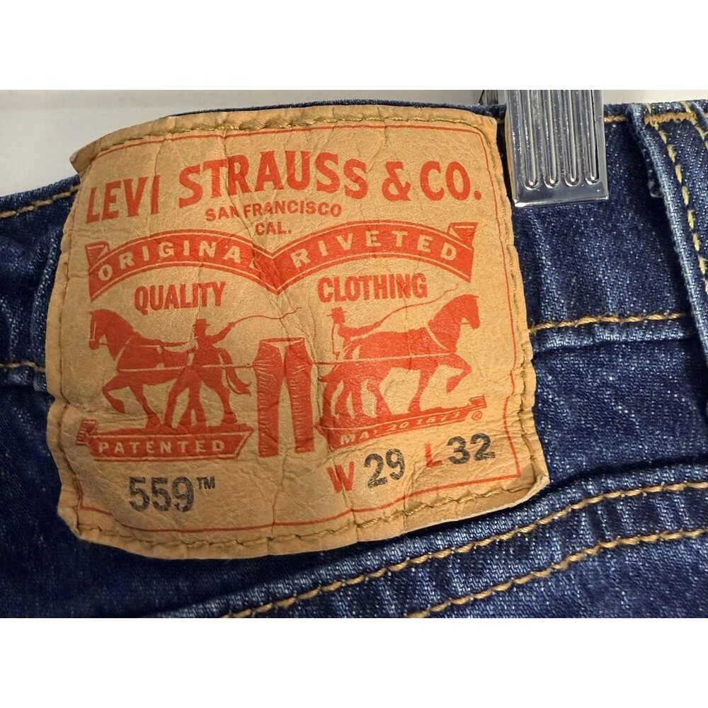 Levi Jeans 559 29x32 Men’s - Picture 3 of 8
